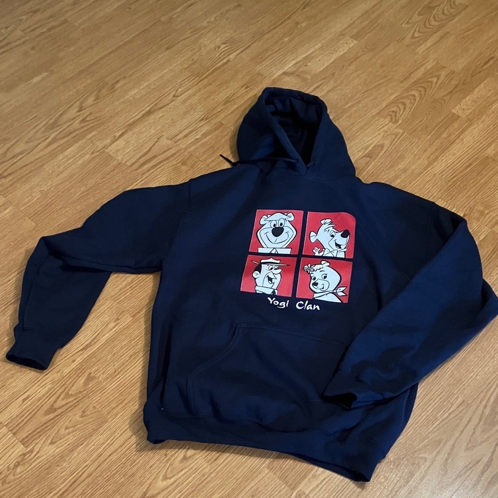 Unisex Hanna-Barbera Navy Blue Themed Yogi Clan Sz M Hooded Pullover Sweatshirt